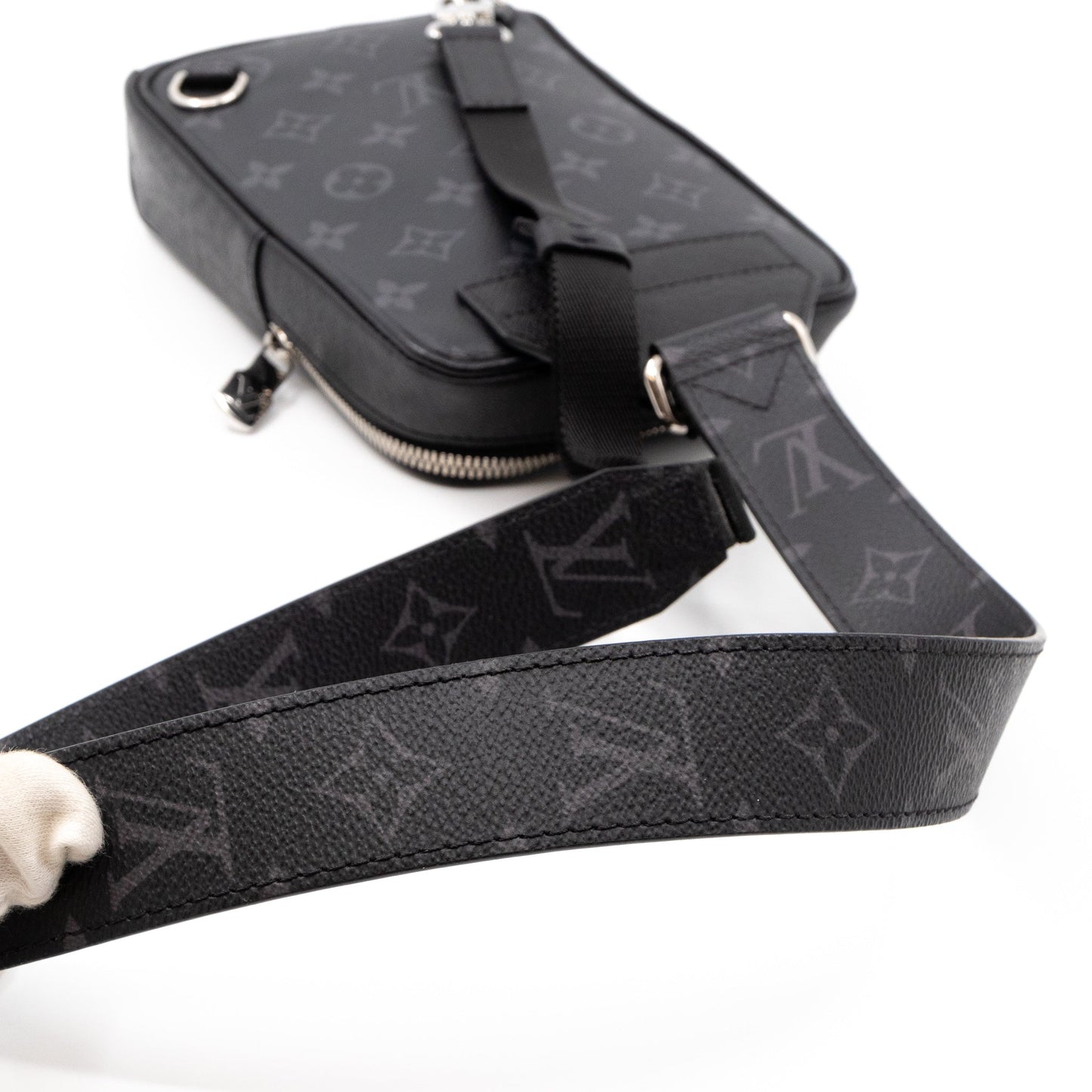 Louis-vuitton Outdoor Slingbag Taigarama Black