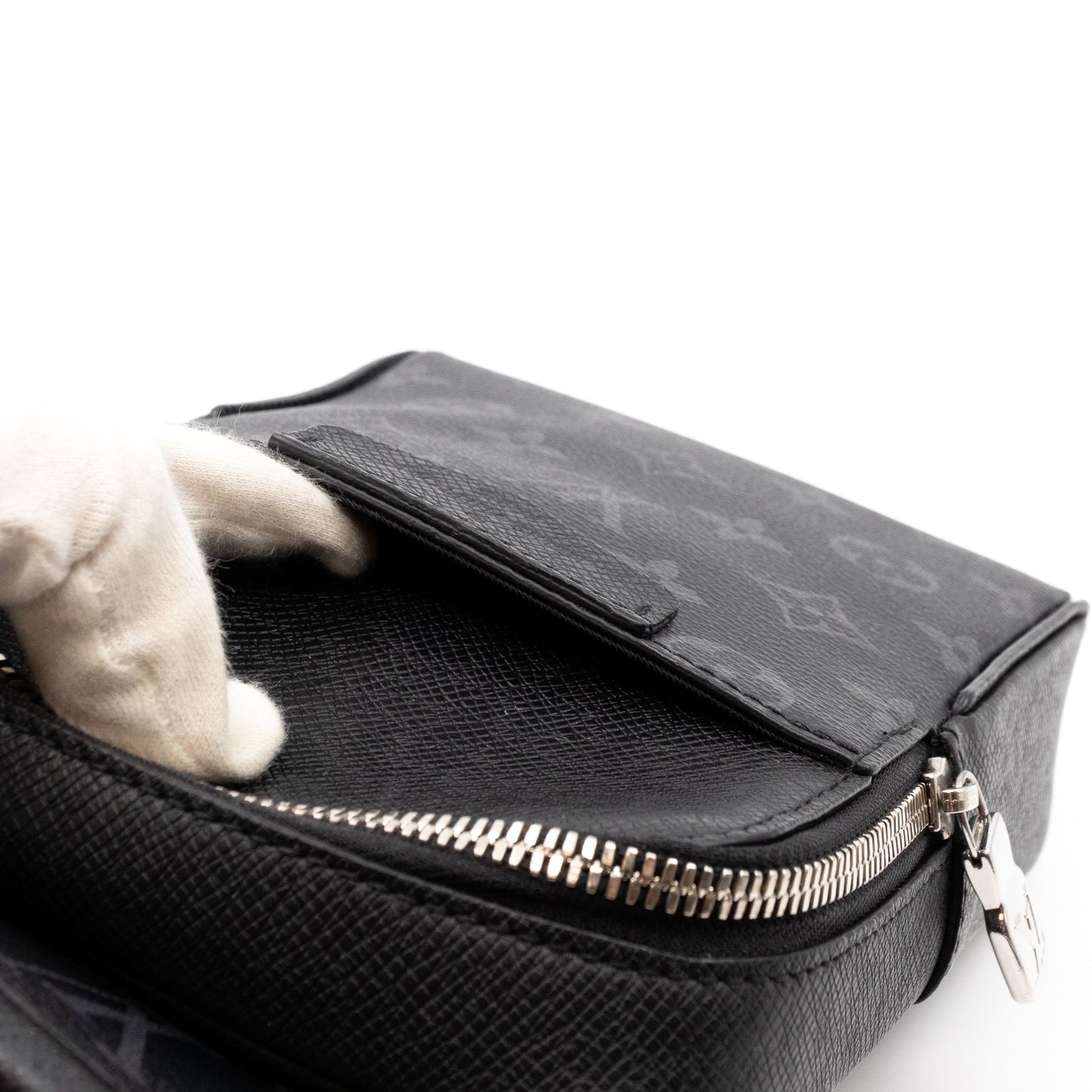 Louis-vuitton Outdoor Slingbag Taigarama Black