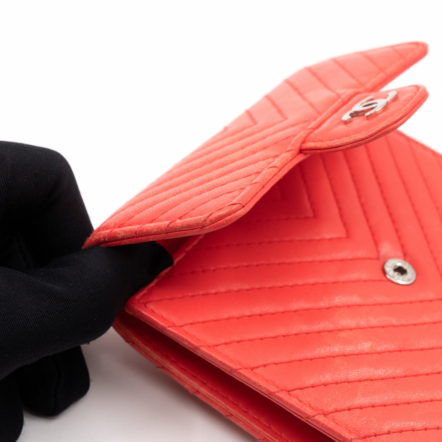 Small Classic Flap Wallet Coral Pink Leather