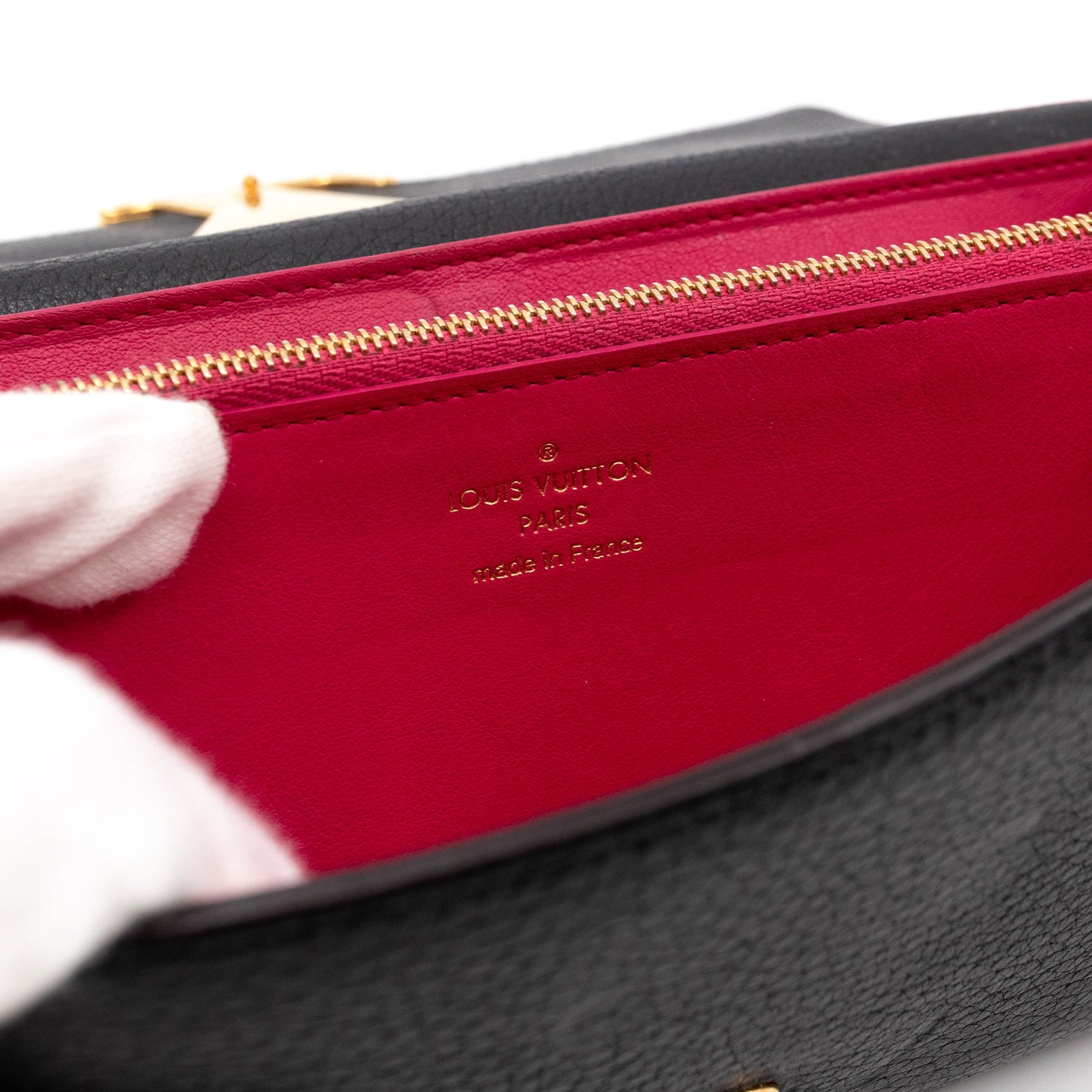 Louis-vuitton Capucines Wallet Black Leather