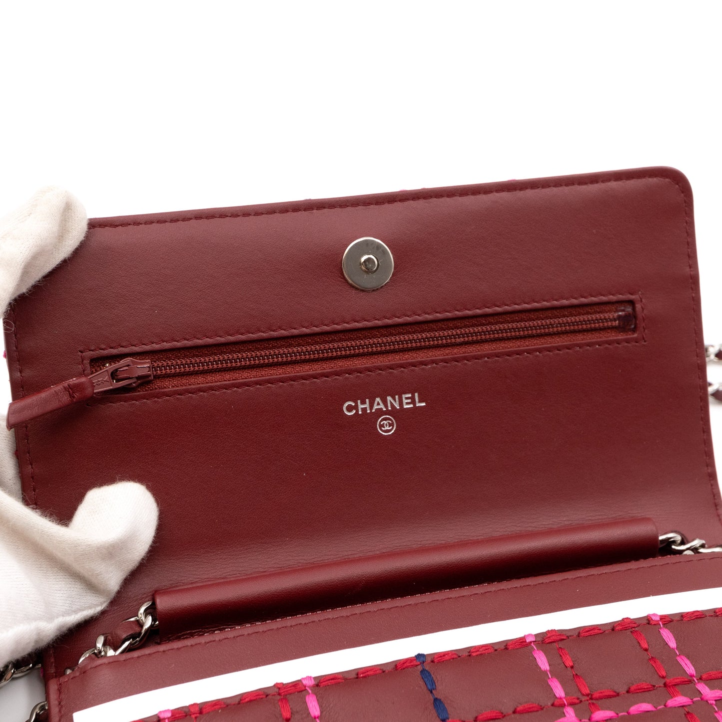 Classic Wallet On Chain Burgundy Leather Square Stitch