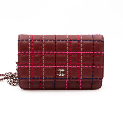 Classic Wallet On Chain Burgundy Leather Square Stitch