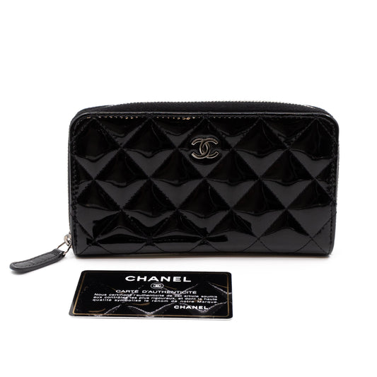 Medium Zipped Wallet Patent Leather Black