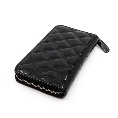 Medium Zipped Wallet Patent Leather Black