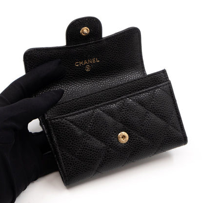 Classic Flap  Case Black Caviar Gold