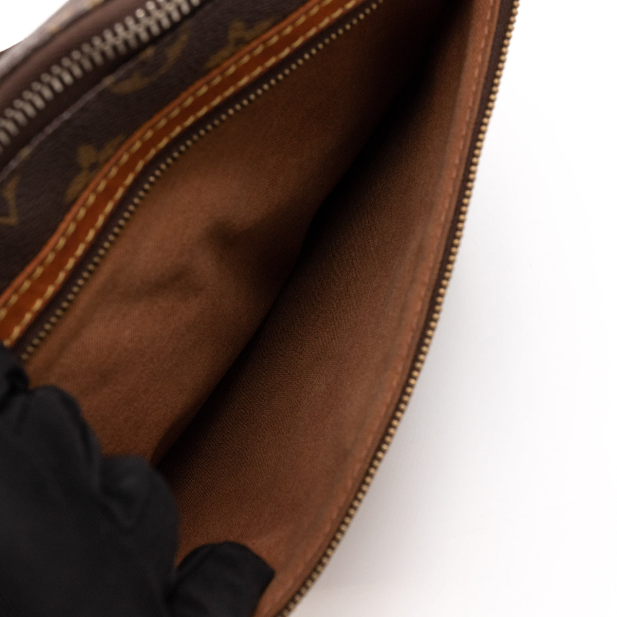 Louis-vuitton Pochette Bosphore Monogram