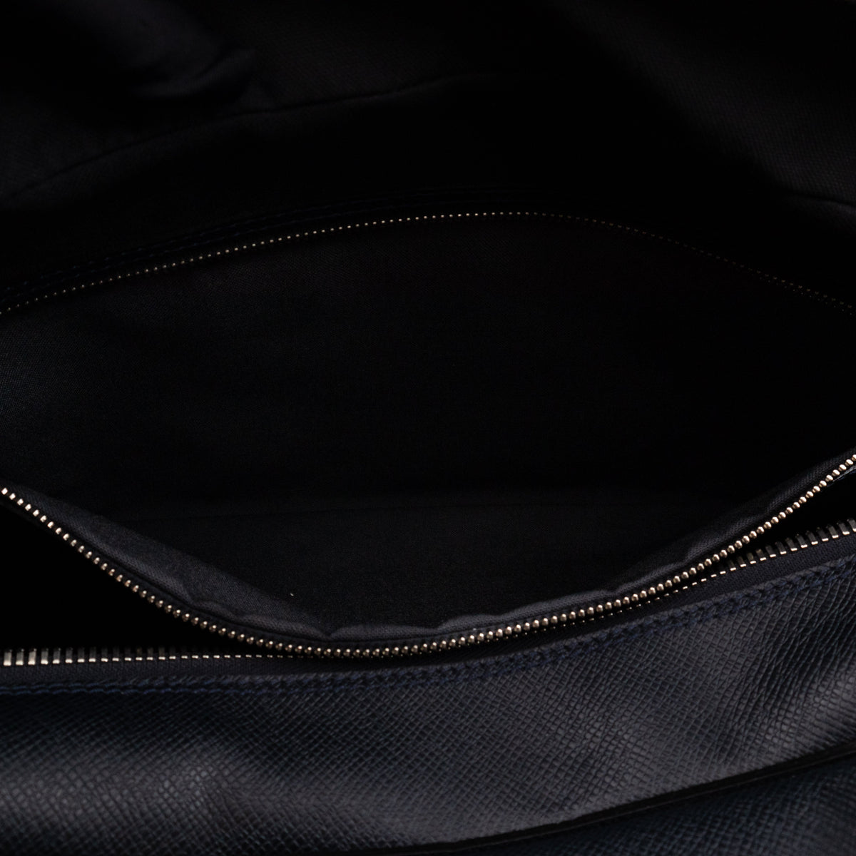Louis-vuitton Neo Kendall Taiga Leather Black