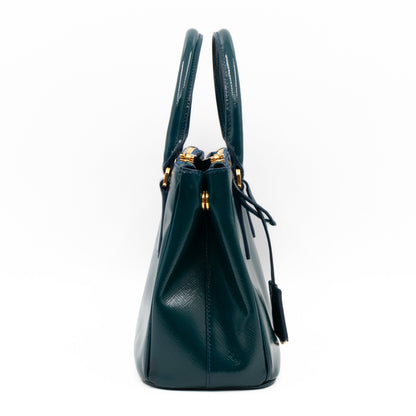 Galleria Small Double Zip Cobalto Saffiano Vernice