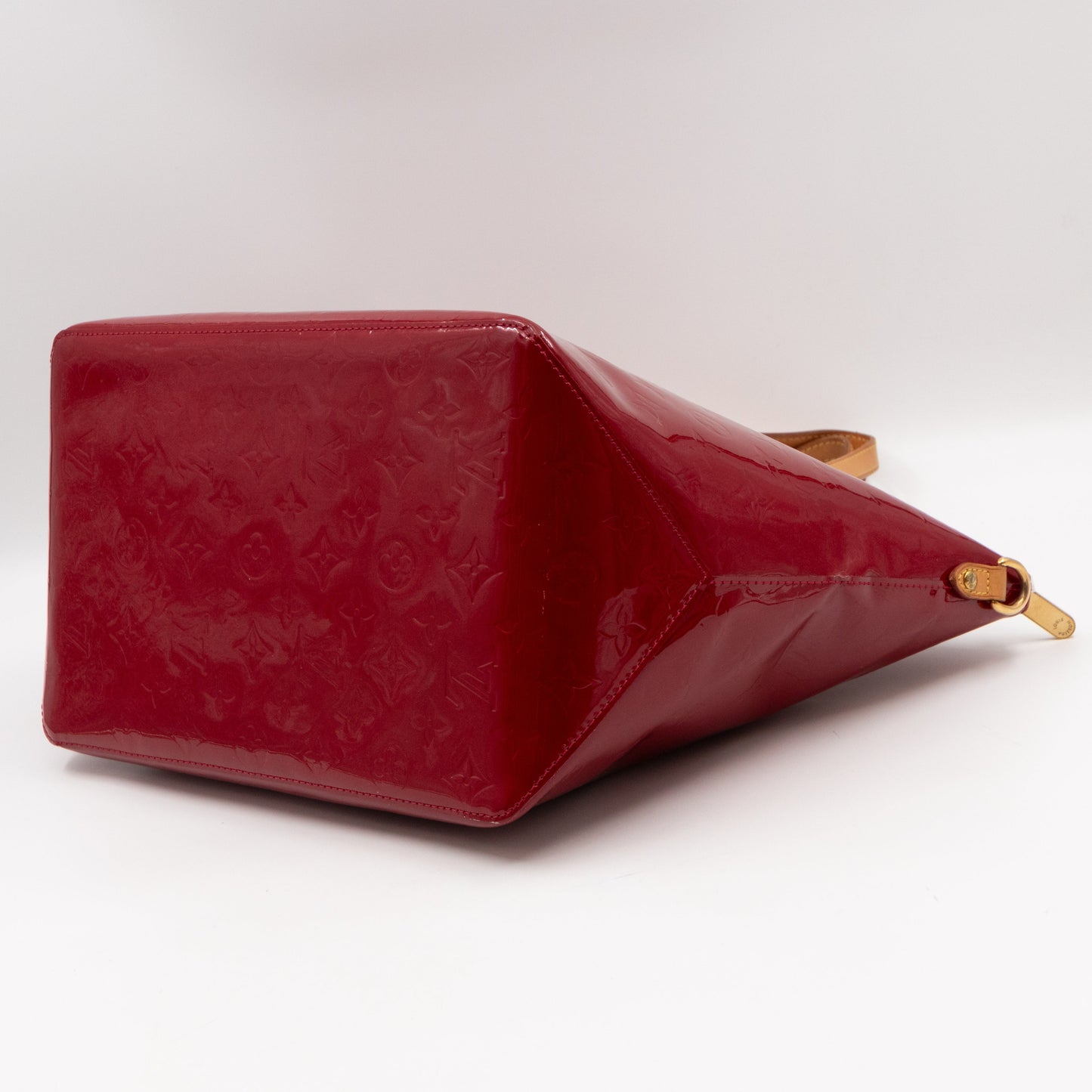Louis-vuitton Bellevue GM Monogram Red Vernis
