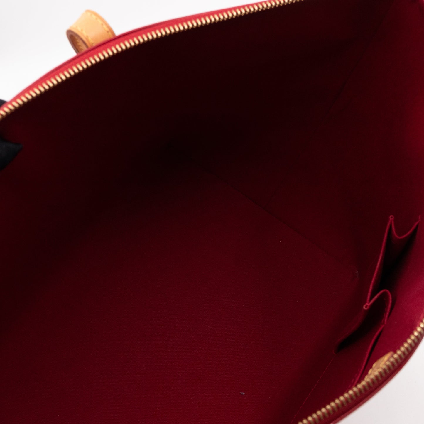 Louis-vuitton Bellevue GM Monogram Red Vernis