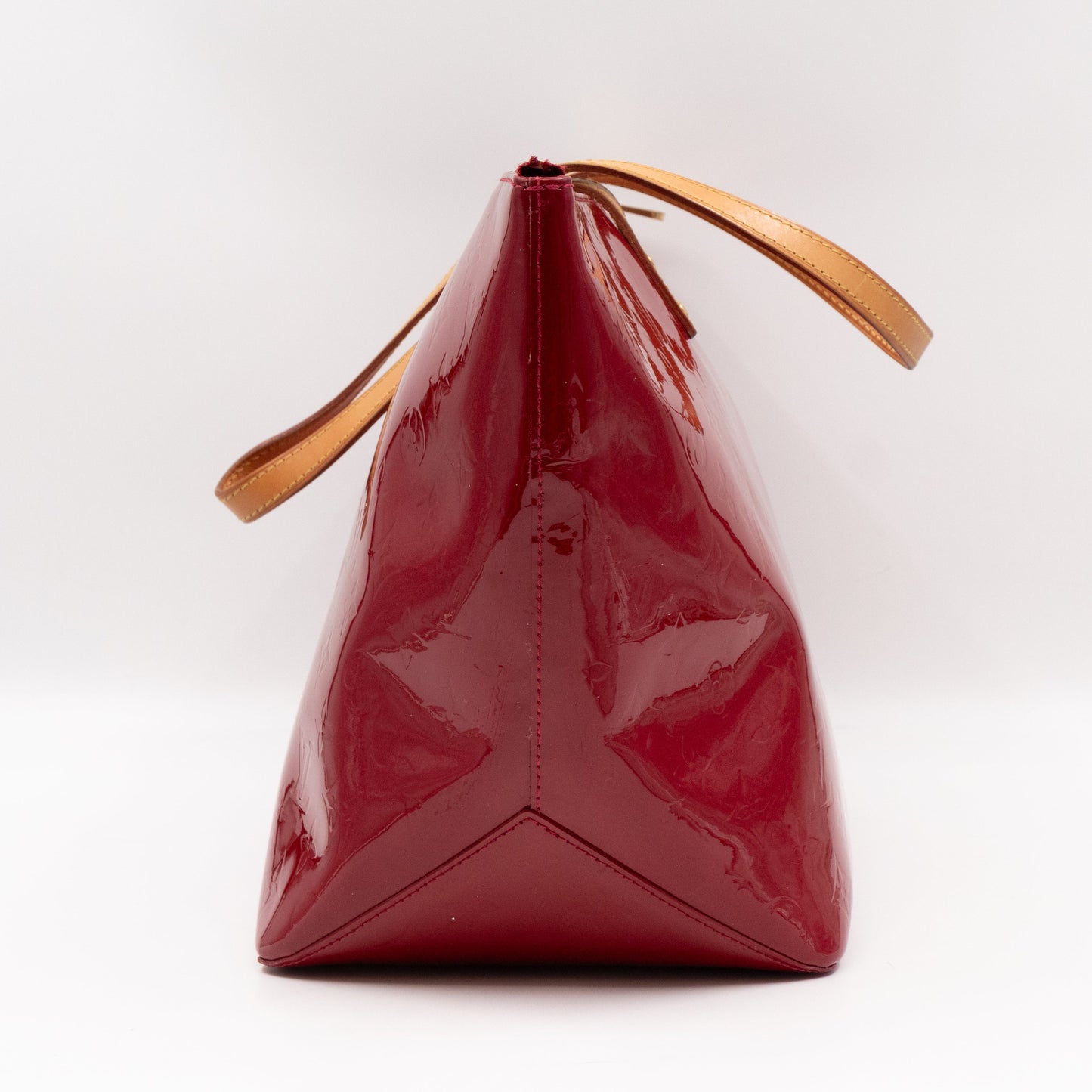 Louis-vuitton Bellevue GM Monogram Red Vernis