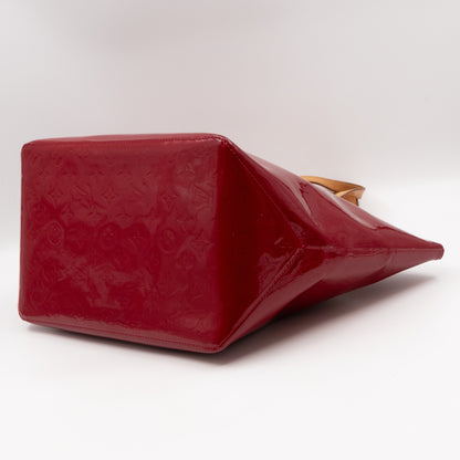 Louis-vuitton Bellevue GM Monogram Red Vernis