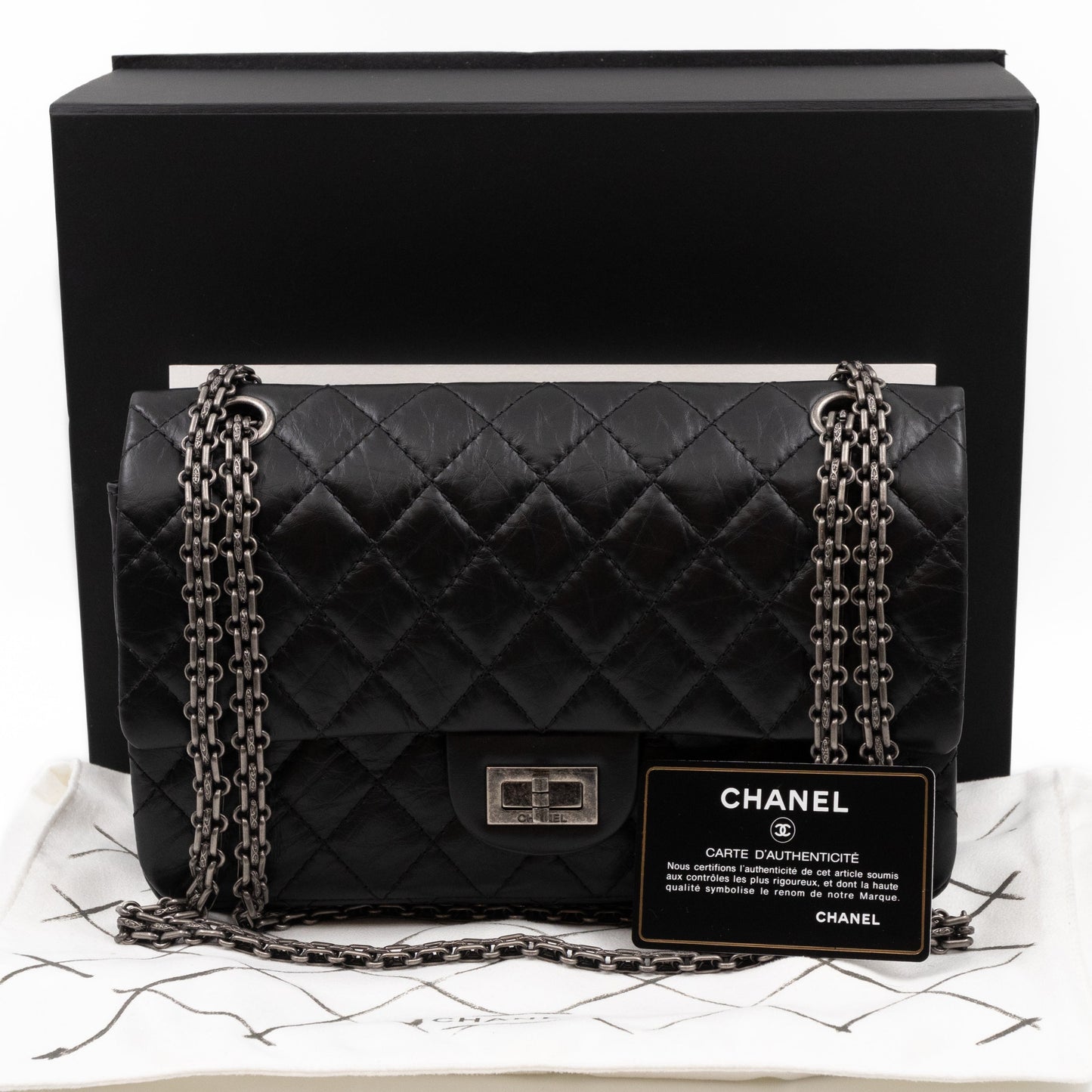 2.55 Reissue 225 Medium Black Aged Calfskin Leather