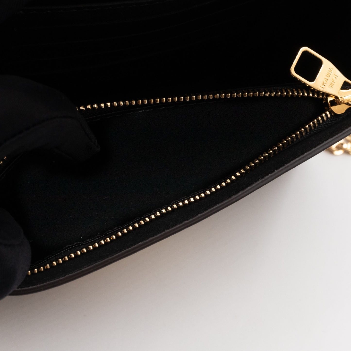 Louis-vuitton Dauphine Chain Wallet Monogram Reverse
