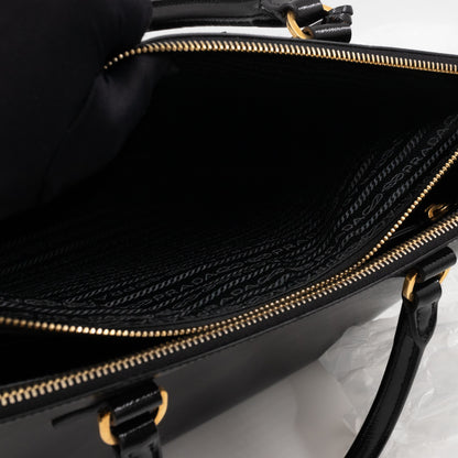 Galleria Large Double Zip Black Saffiano Vernis
