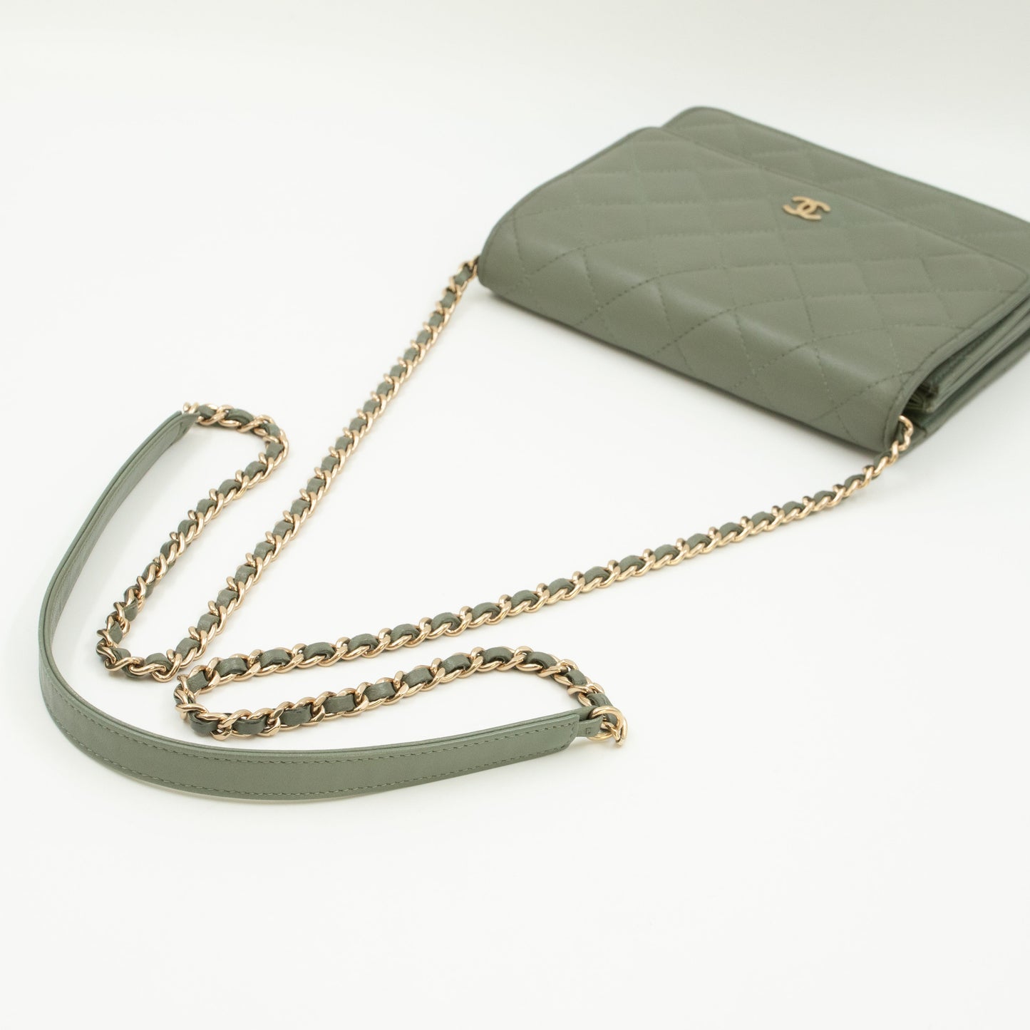 Square Wallet on Chain Green Lambskin Leather