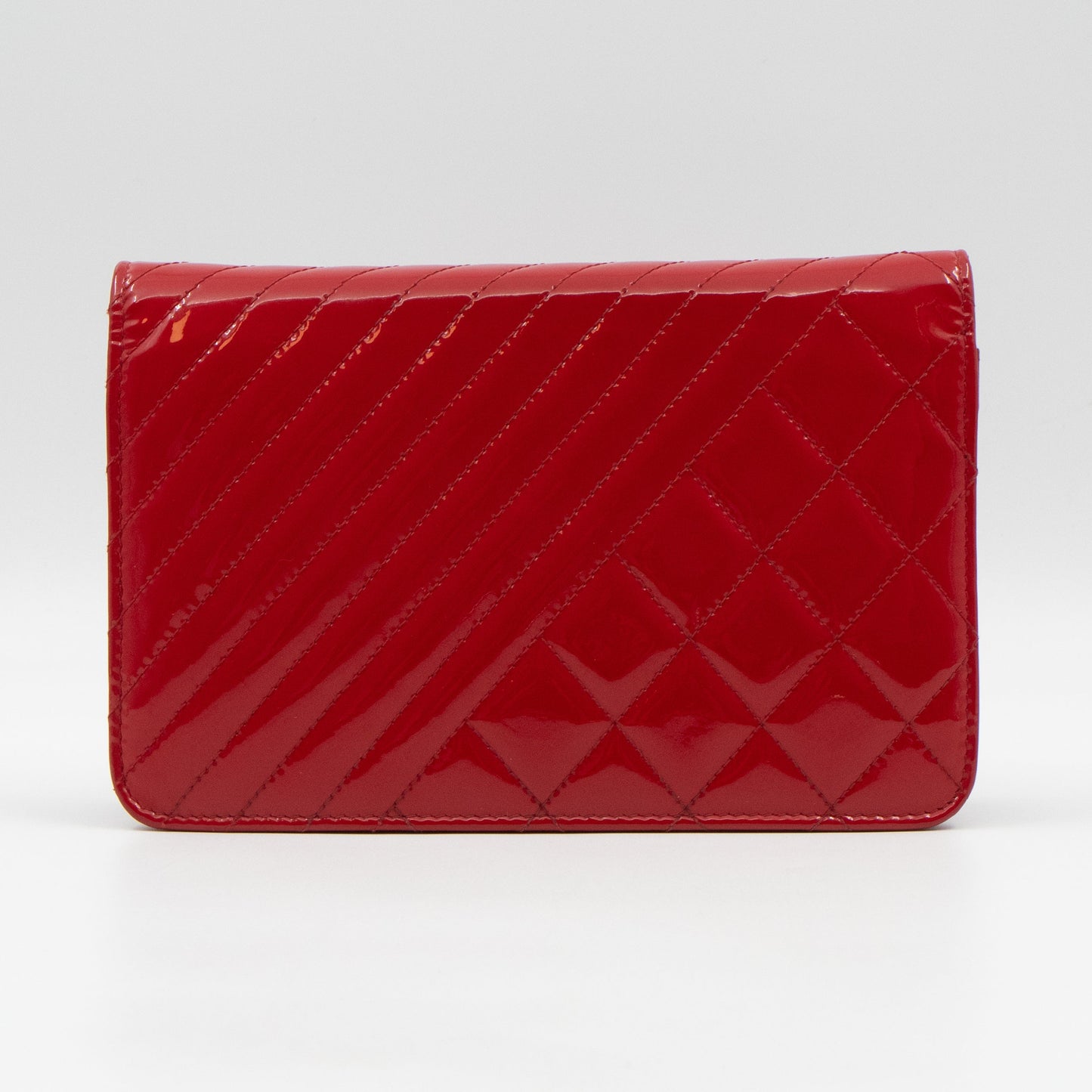 Coco Boy Wallet On Chain Quilted Red Patent Leather Silver