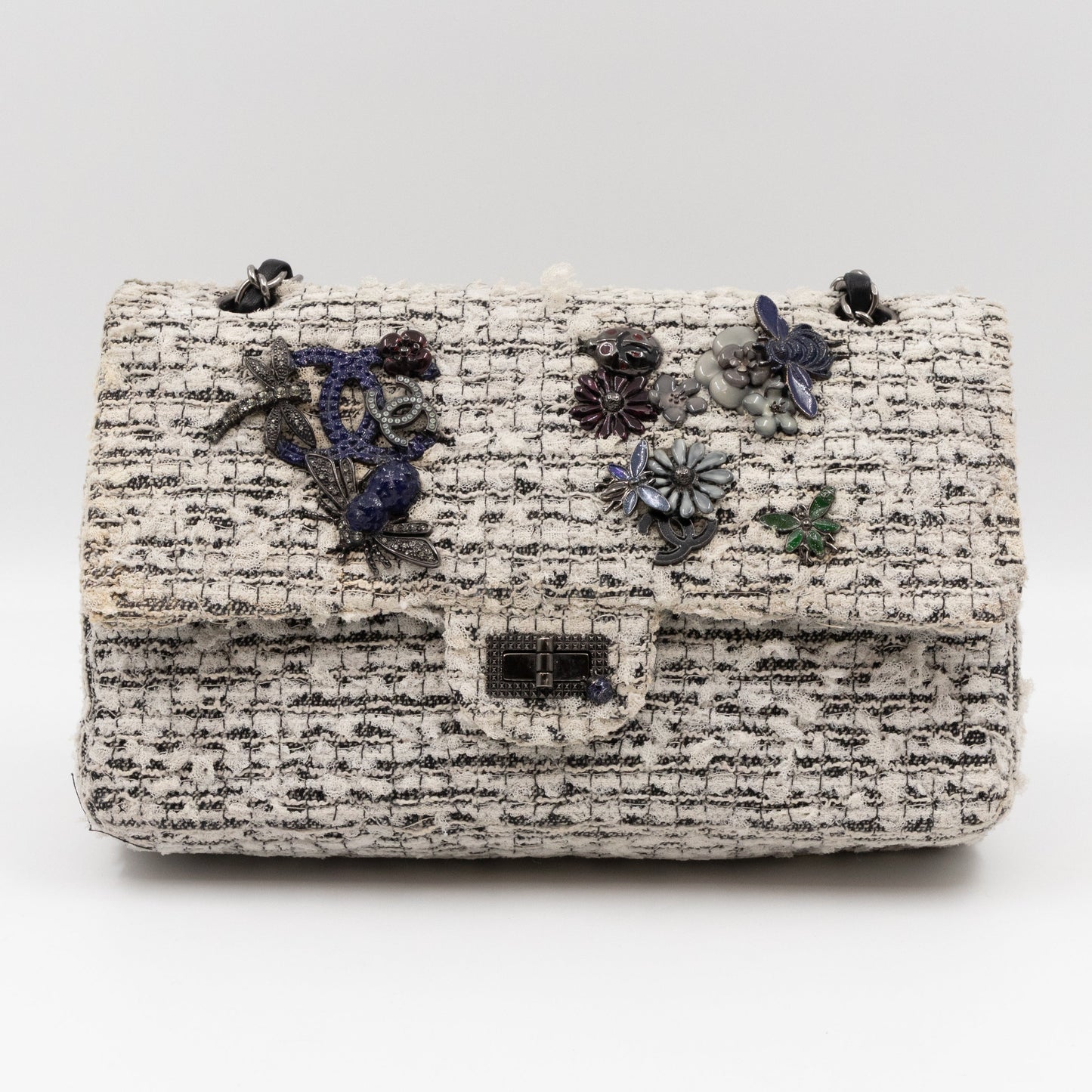 Gardens Charms 2.55 Reissue Flap Bag White Black Tweed