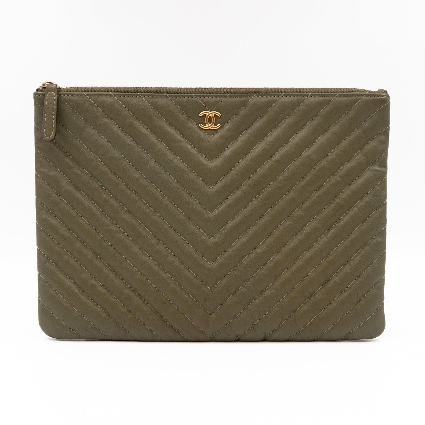 Medium O Case  Green Chevron