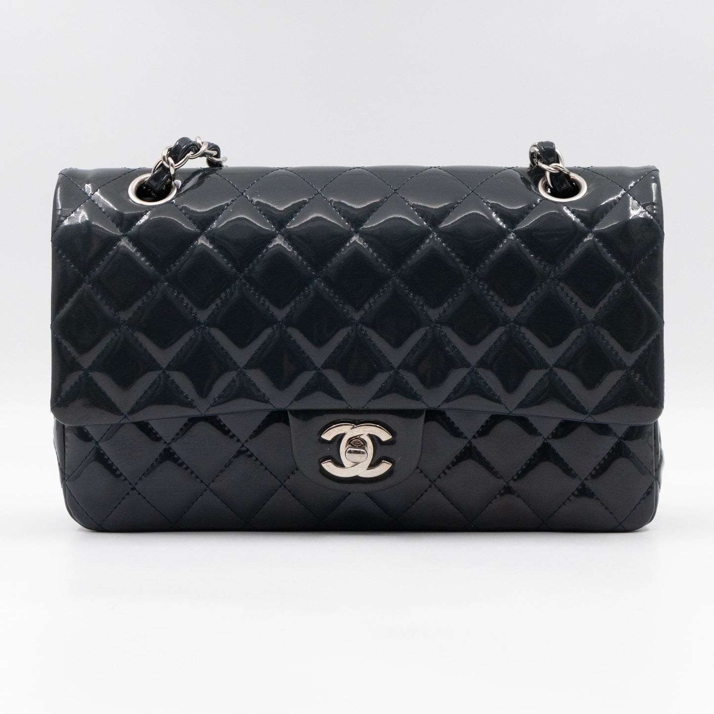 Classic Double Flap Medium Navy Patent Leather