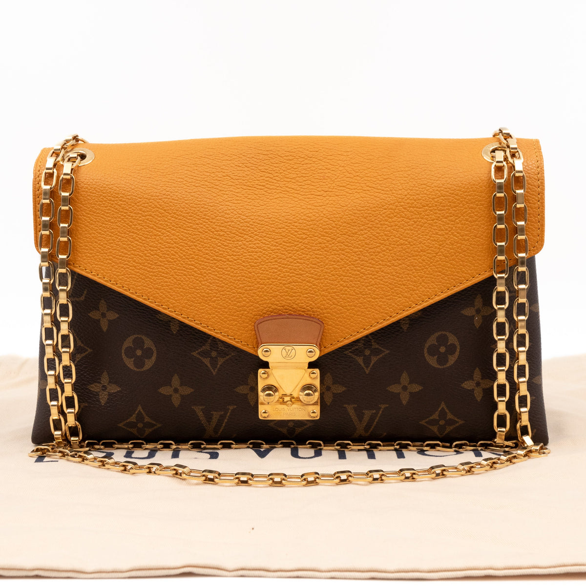 Pallas Chain Bag Monogram Safran