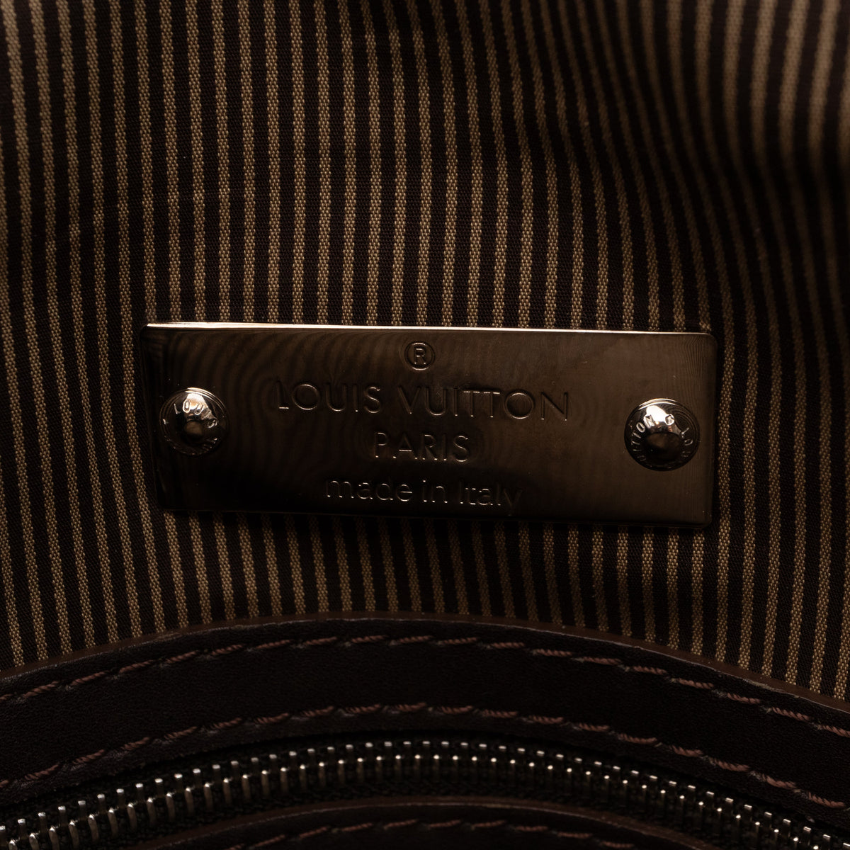 Louis-vuitton Bequia Porte Document Vertical Brown Leather