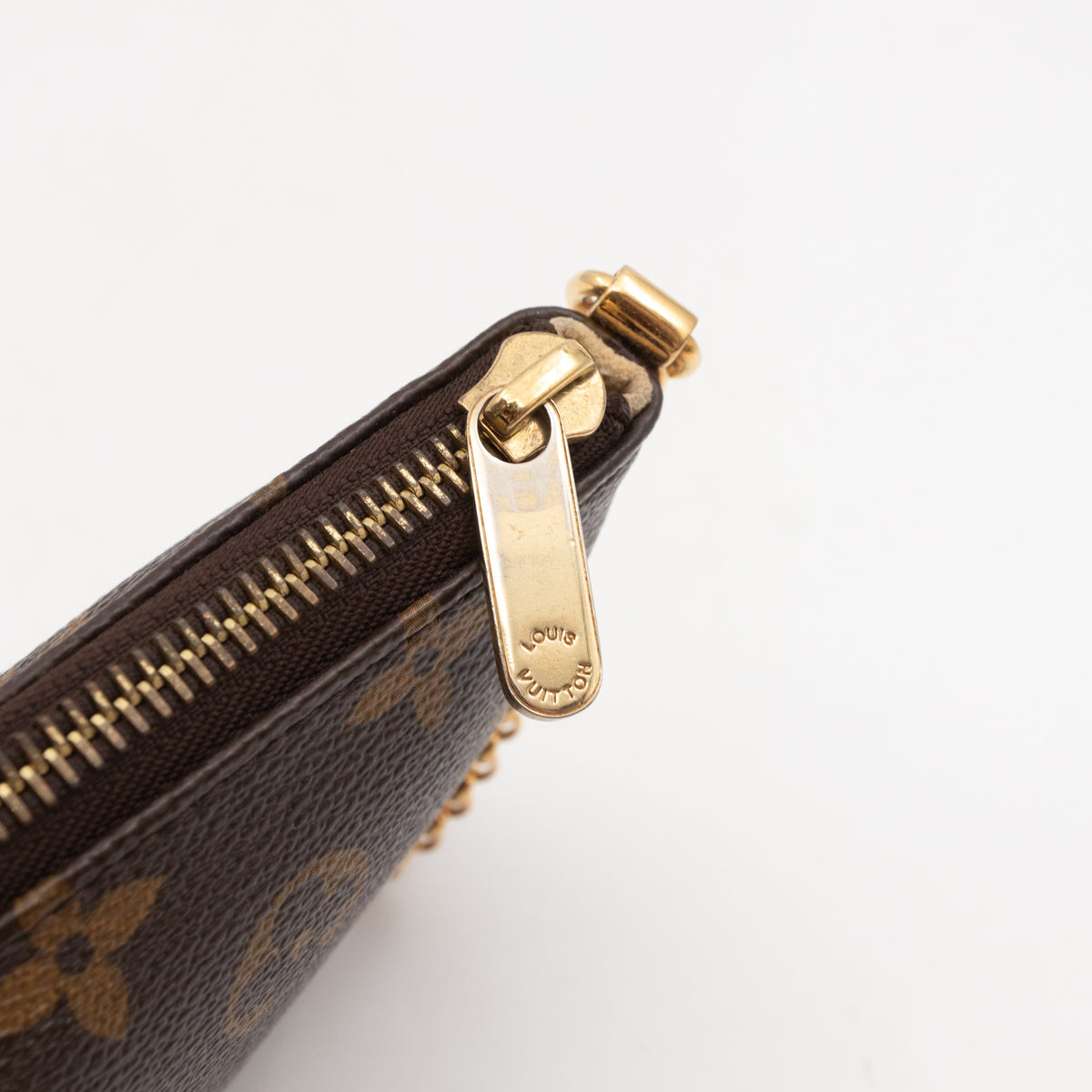Louis-vuitton Milla MM Pochette Monogram