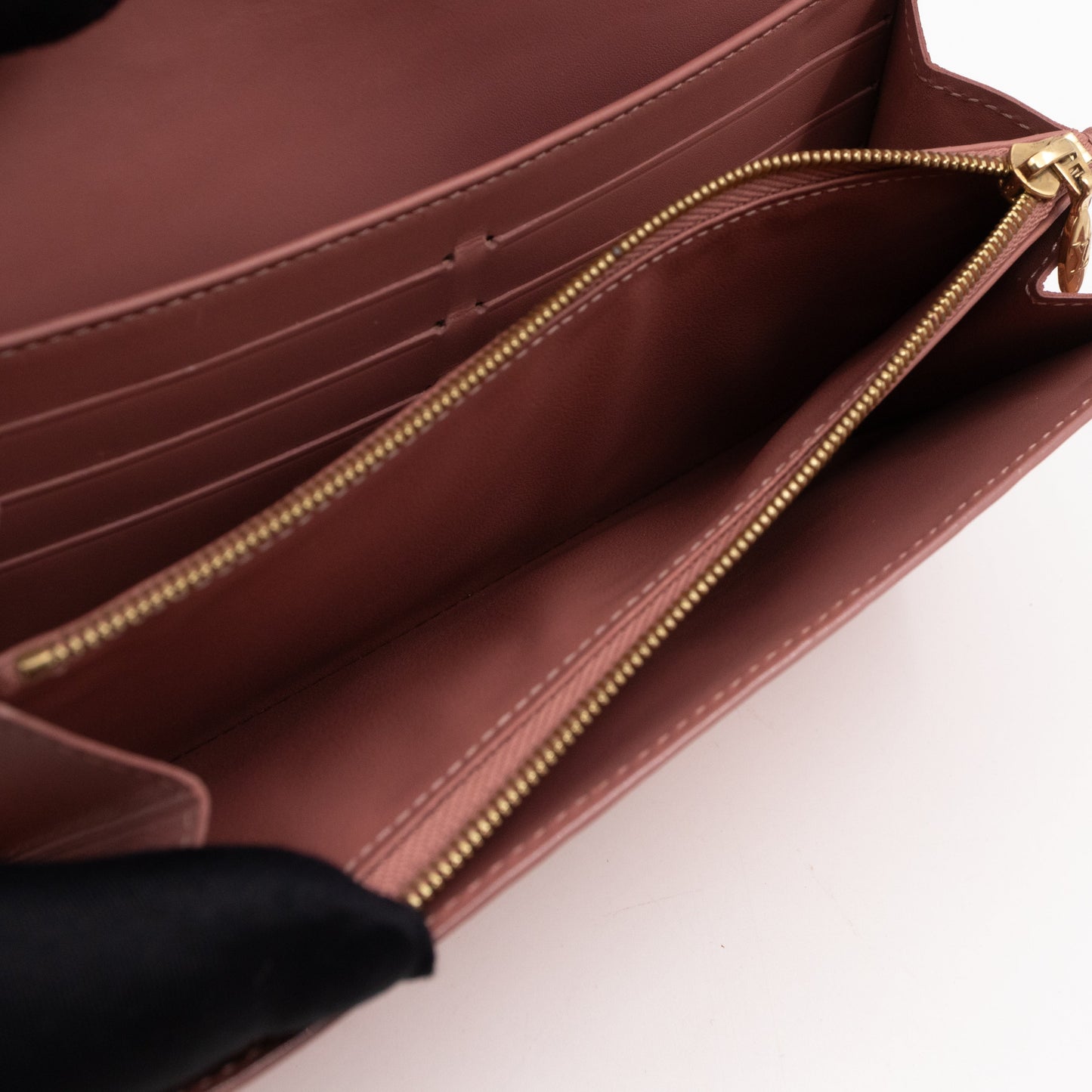 Louis-vuitton Sarah Wallet Monogram Rose Velours Vernis Ikat