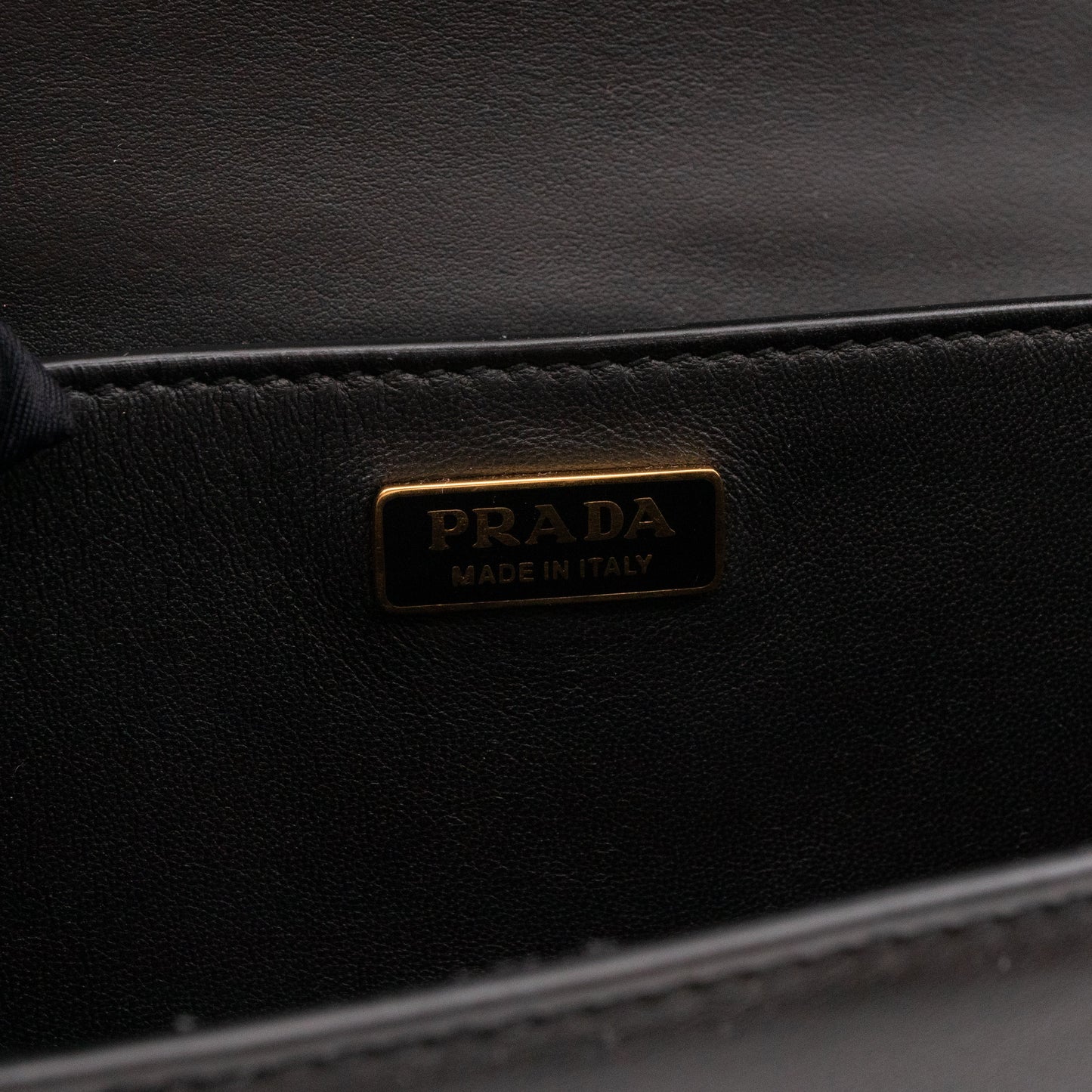 Cahier Calf Hair Calfskin Granato Black & Gold