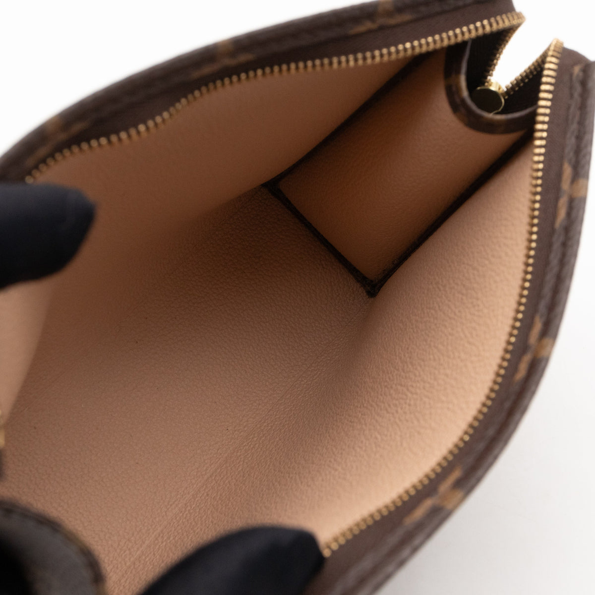 Louis-vuitton Toiletry Pouch 19 Monogram