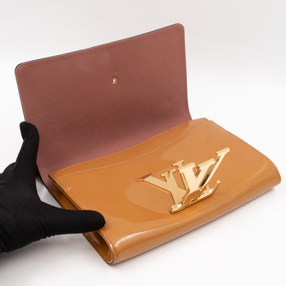Louis-vuitton Louise Clutch Beige Vernis Gold