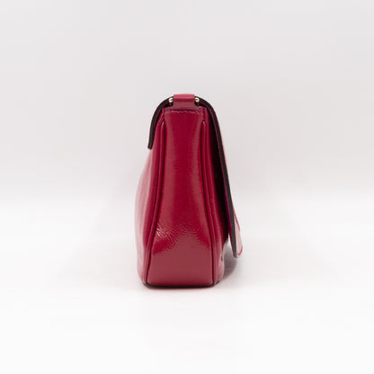 Soho Medium Flap Chain Bag Fuchsia Patent Leather