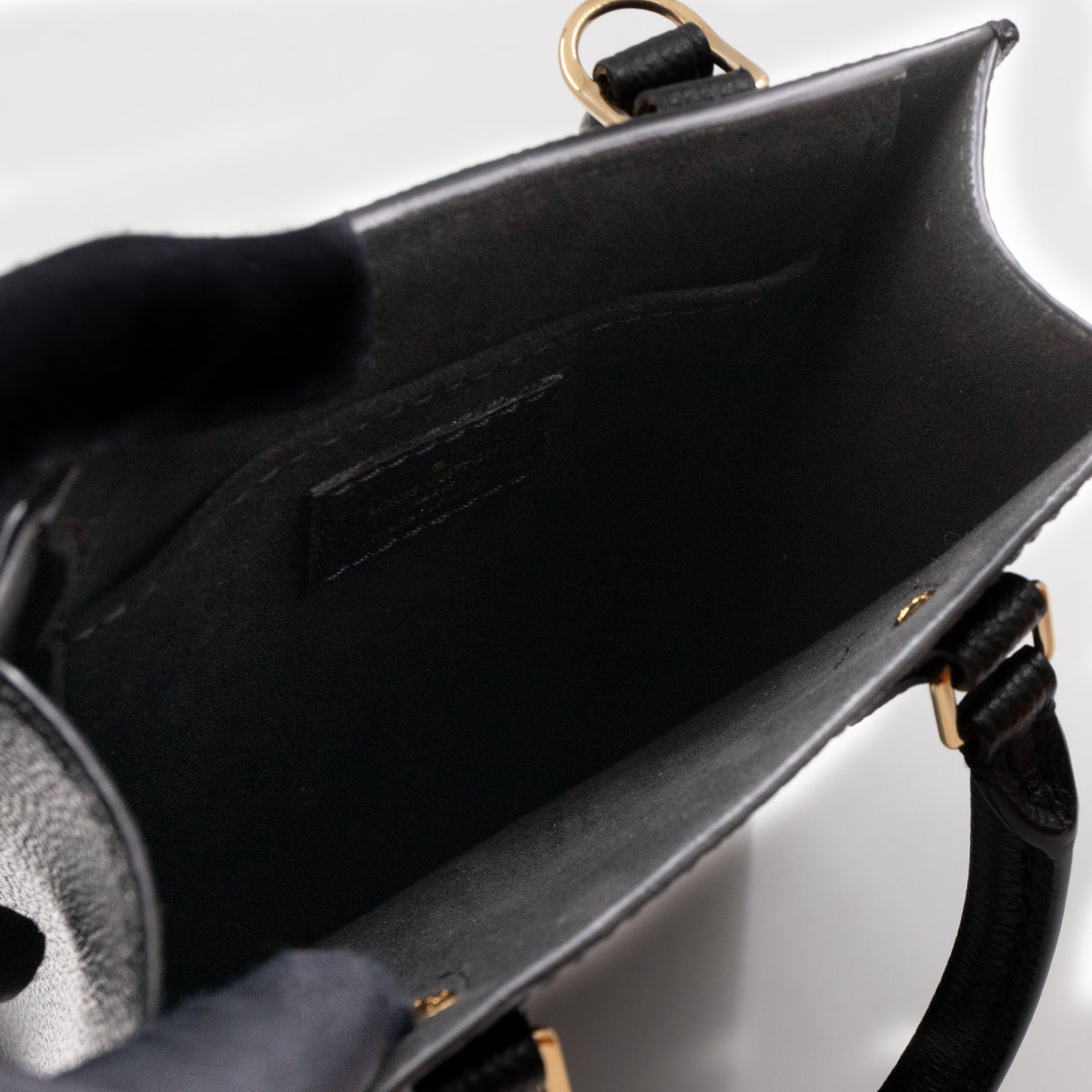 Louis-vuitton Petit Sac Plat Black Monogram Empreinte Leather