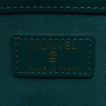 19 Pouch Large Teal Quilted Leather