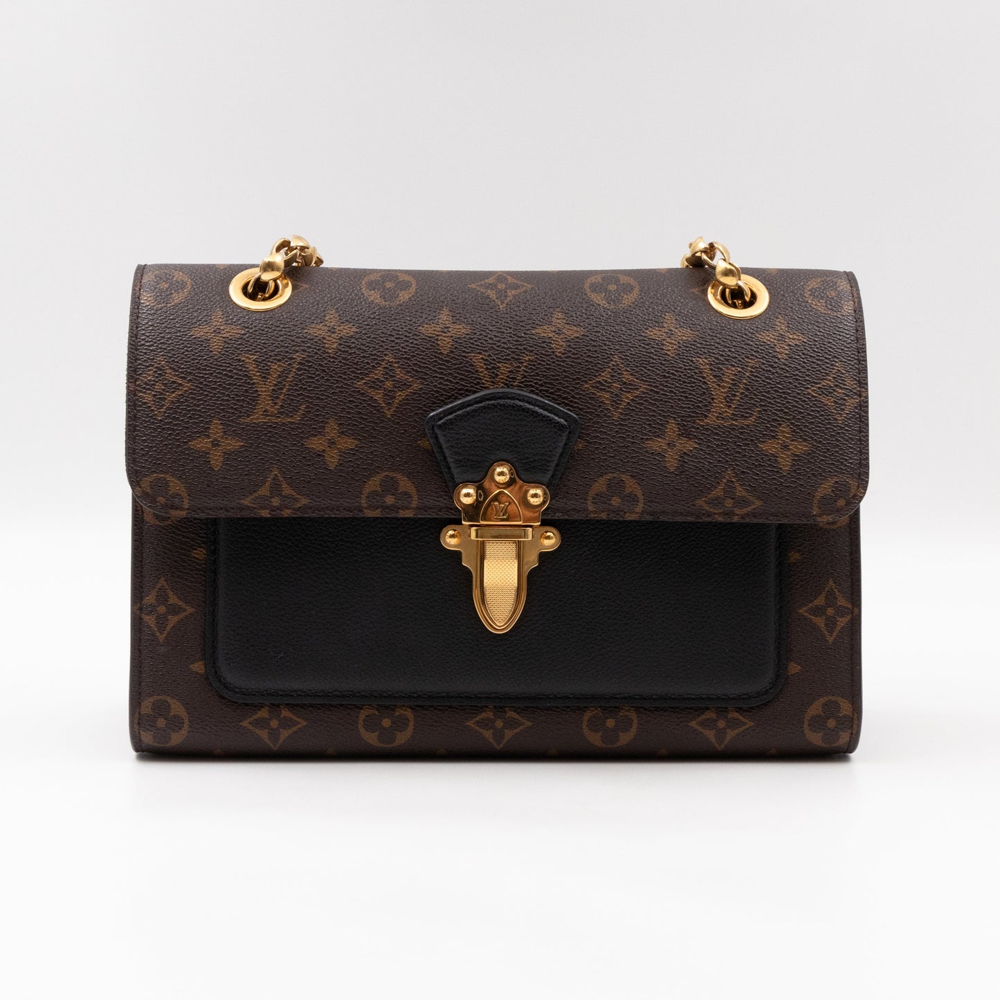 Victoire Monogram Black
