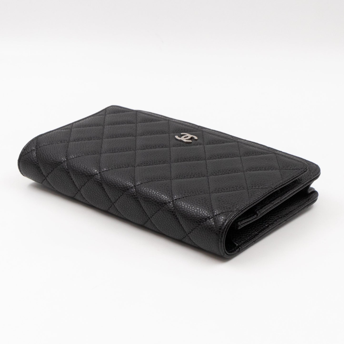 Classic Wallet On Chain Black Caviar Silver