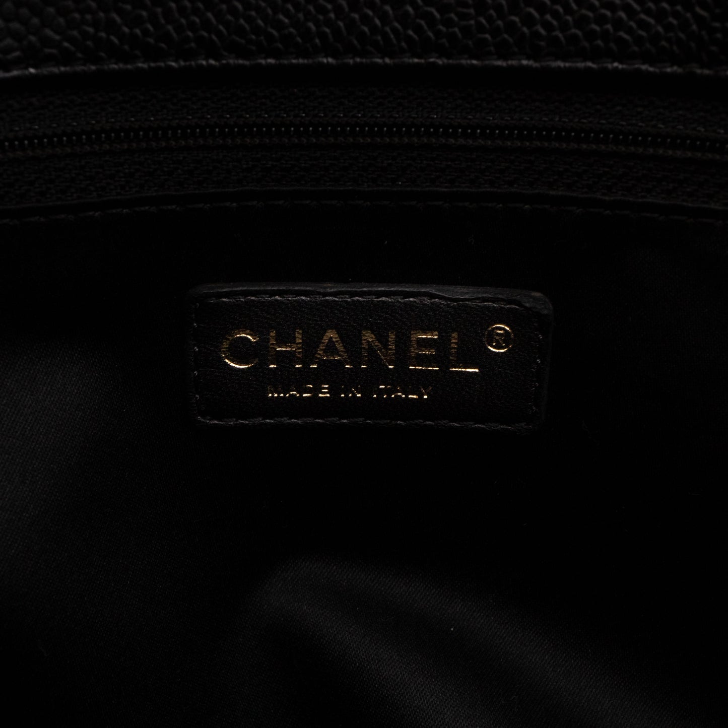 GST Grand Shopping Tote Black Caviar Gold
