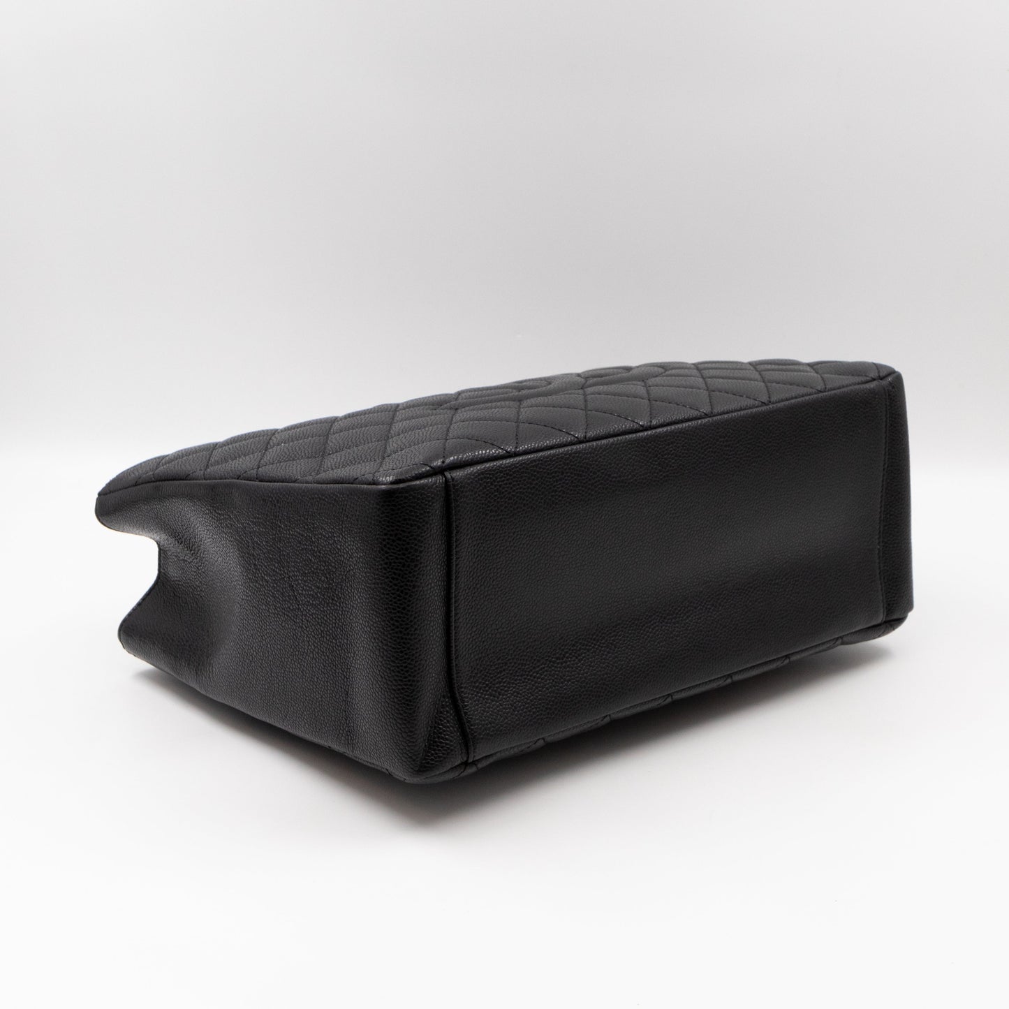 GST Grand Shopping Tote Black Caviar Gold