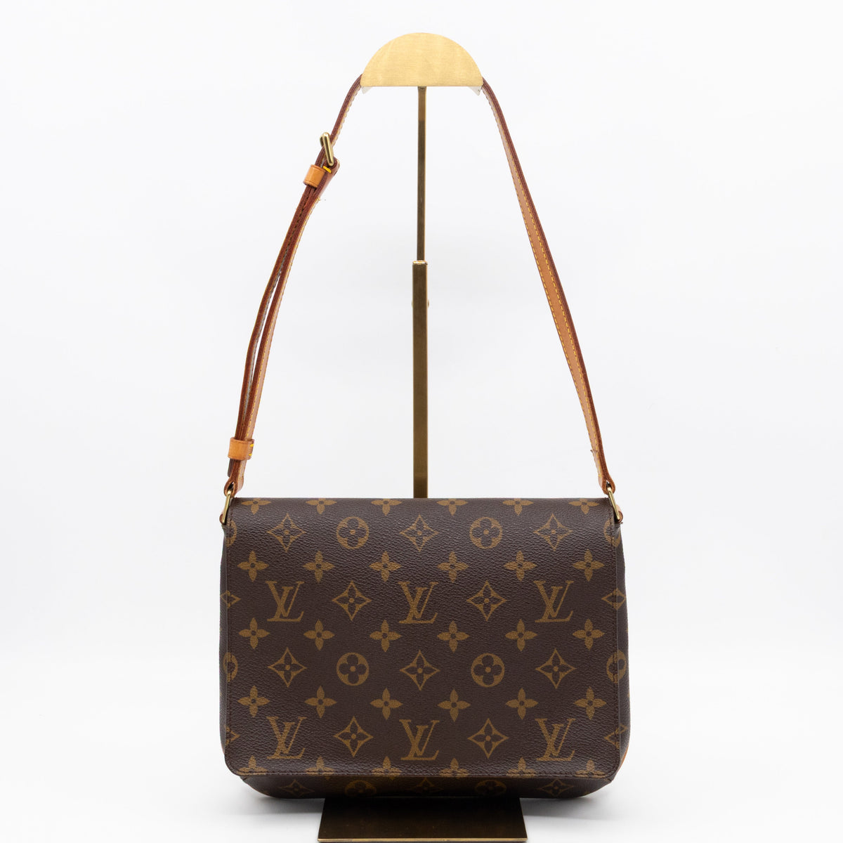 Musette Tango Monogram