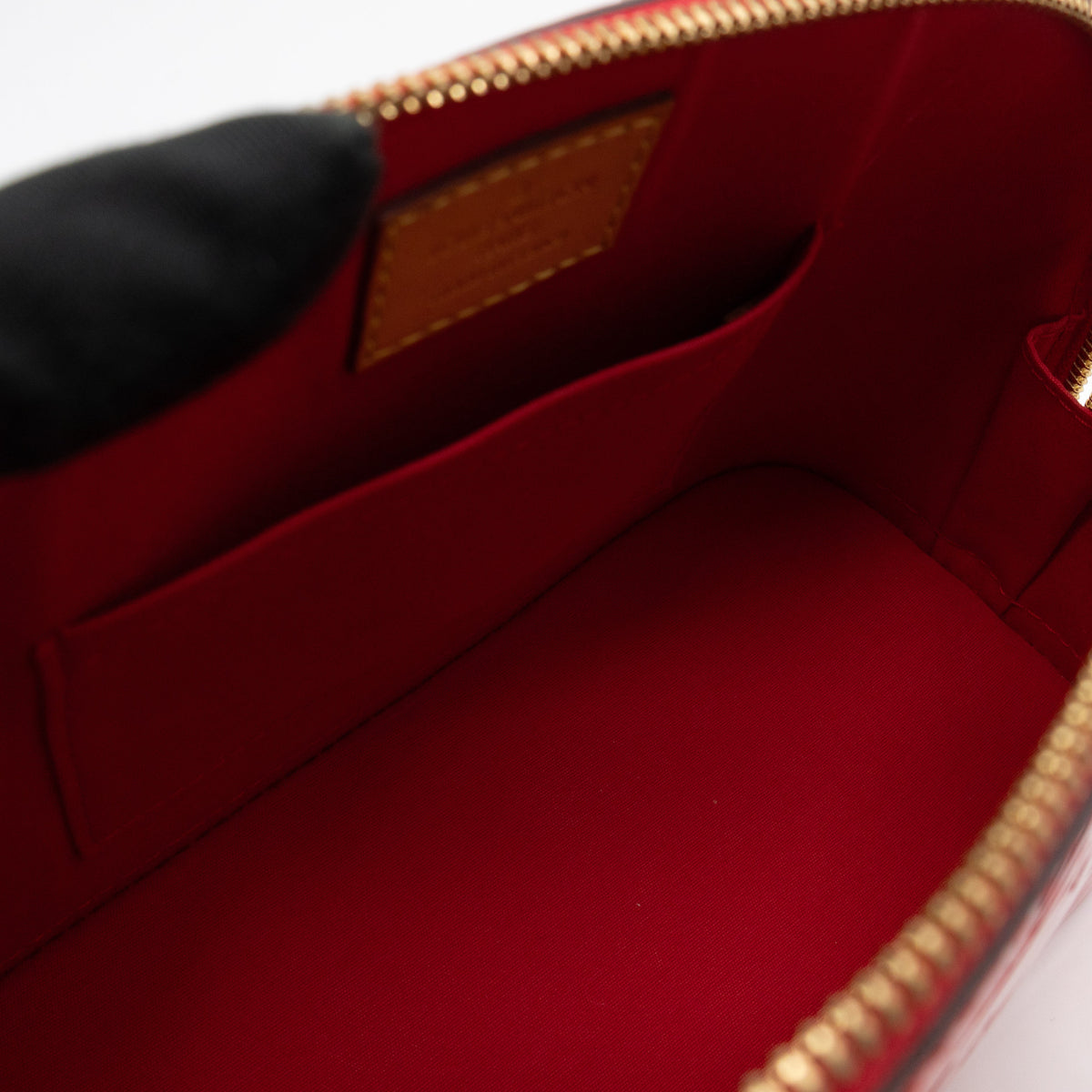 Louis-vuitton Alma BB Vernis Red