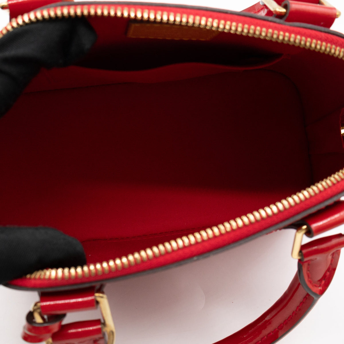 Louis-vuitton Alma BB Vernis Red
