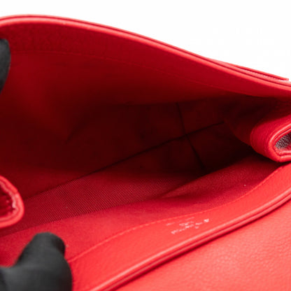 Louis-vuitton LockMe II BB Red Leather