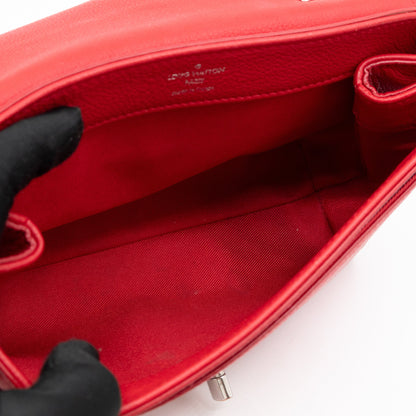 Louis-vuitton LockMe II BB Red Leather