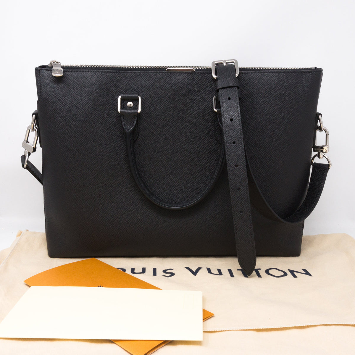 Louis-vuitton Anton Soft Briefcase Black Taiga Leather