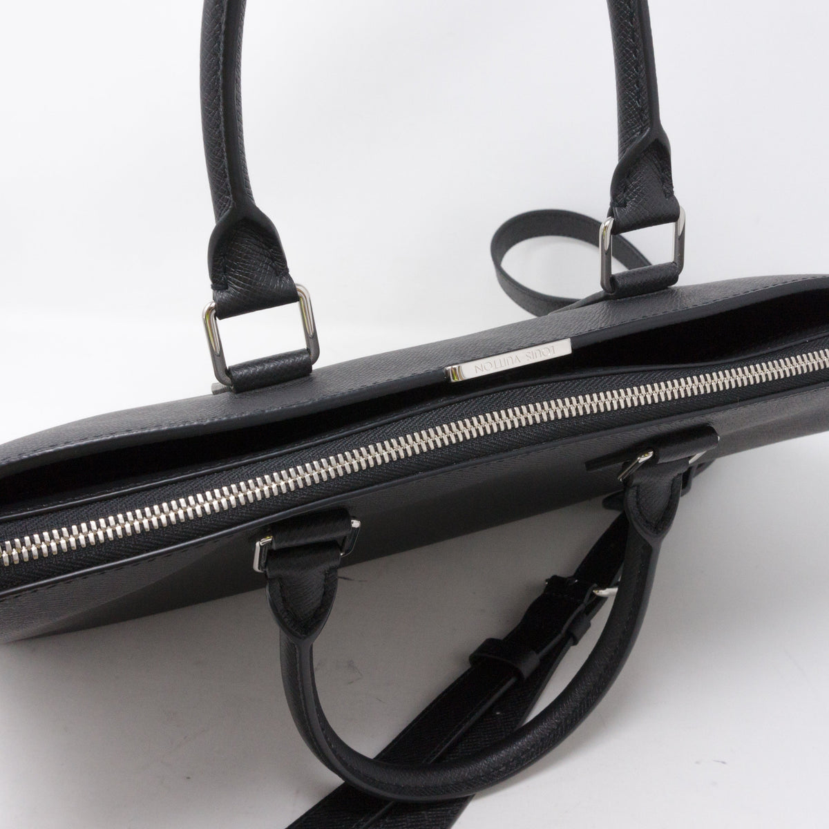 Louis-vuitton Anton Soft Briefcase Black Taiga Leather