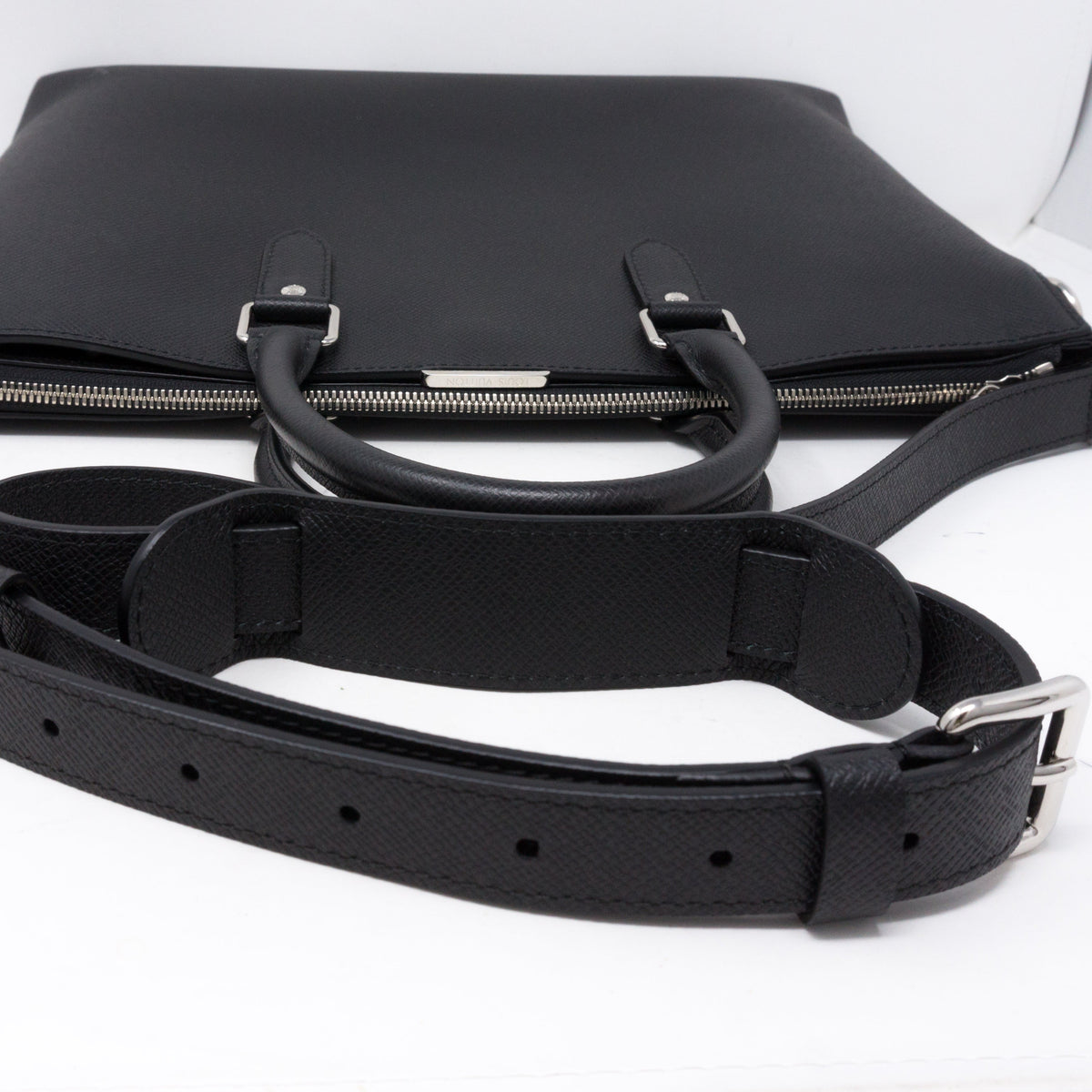 Louis-vuitton Anton Soft Briefcase Black Taiga Leather