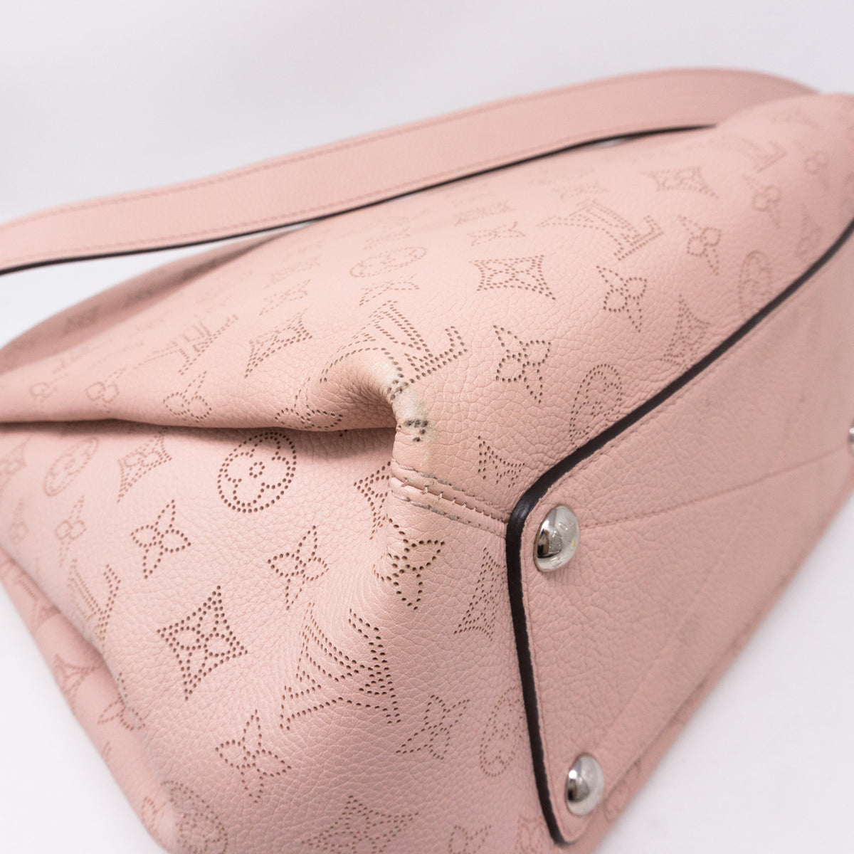 Louis-vuitton Babylone PM Magnolia Mahina Leather