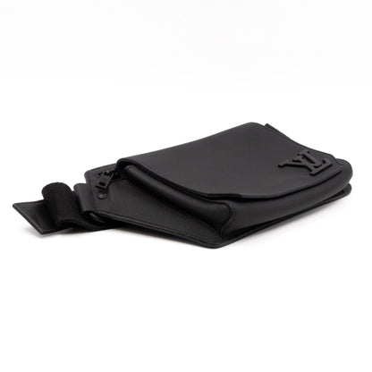 Louis-vuitton LV Aerogram Takeoff Sling Bag Black Leather