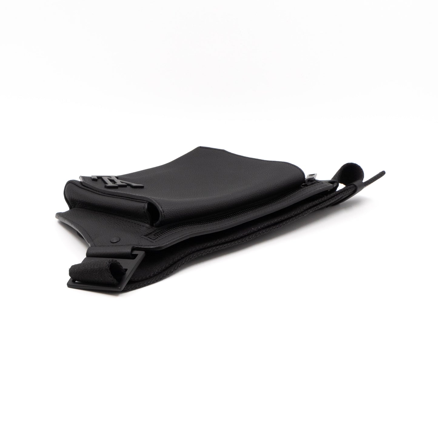 Louis-vuitton LV Aerogram Takeoff Sling Bag Black Leather