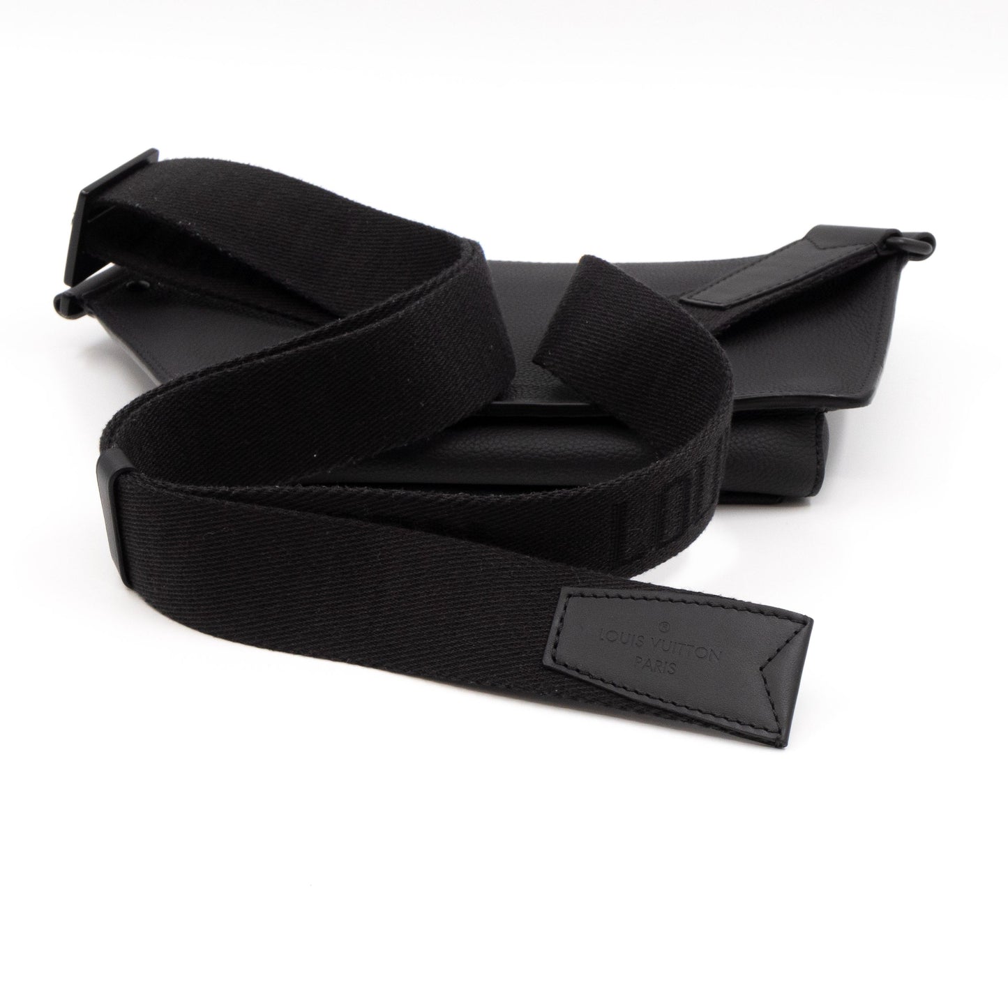 Louis-vuitton LV Aerogram Takeoff Sling Bag Black Leather